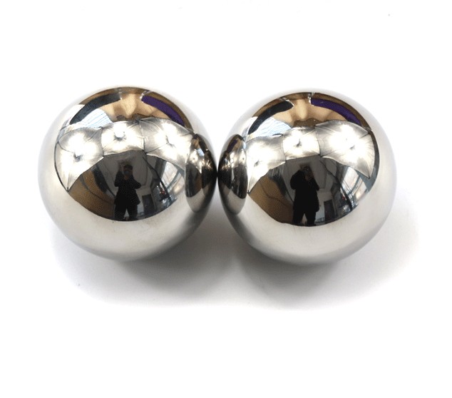 钛合金镜面球(图2) 钛合金镜面球(图2)